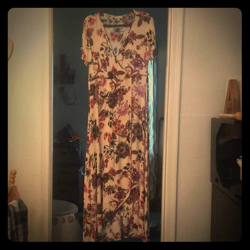 White Floral Maxi Dress